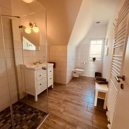 Apartment Country Born